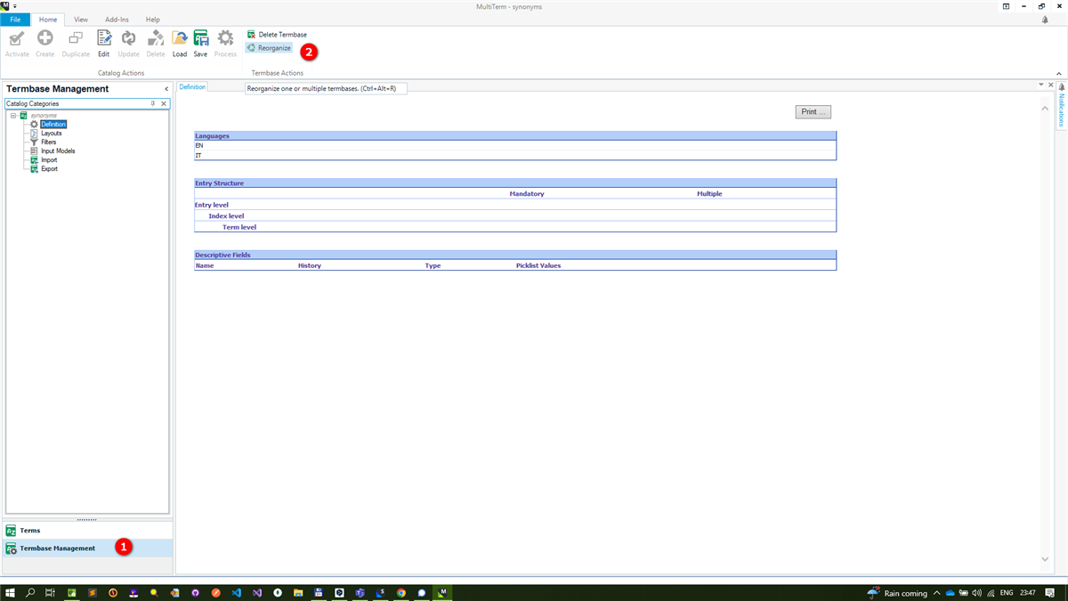Screenshot of Trados Studio's Multiterm with Termbase Management window open, showing options for Definition, Languages, Entry Structure, and Descriptive Fields.