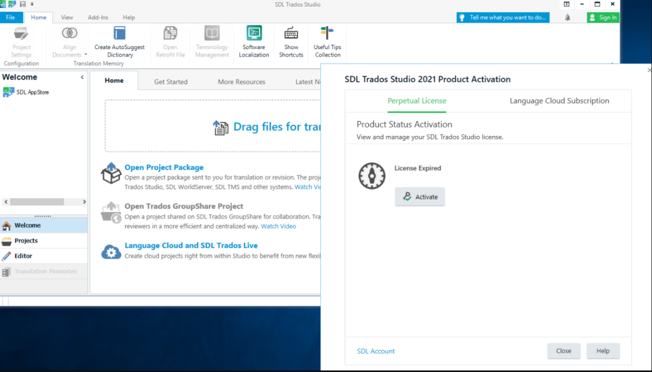 SDL Trados Studio 2021 Product Activation window showing 'License Expired' with an option to activate the license.