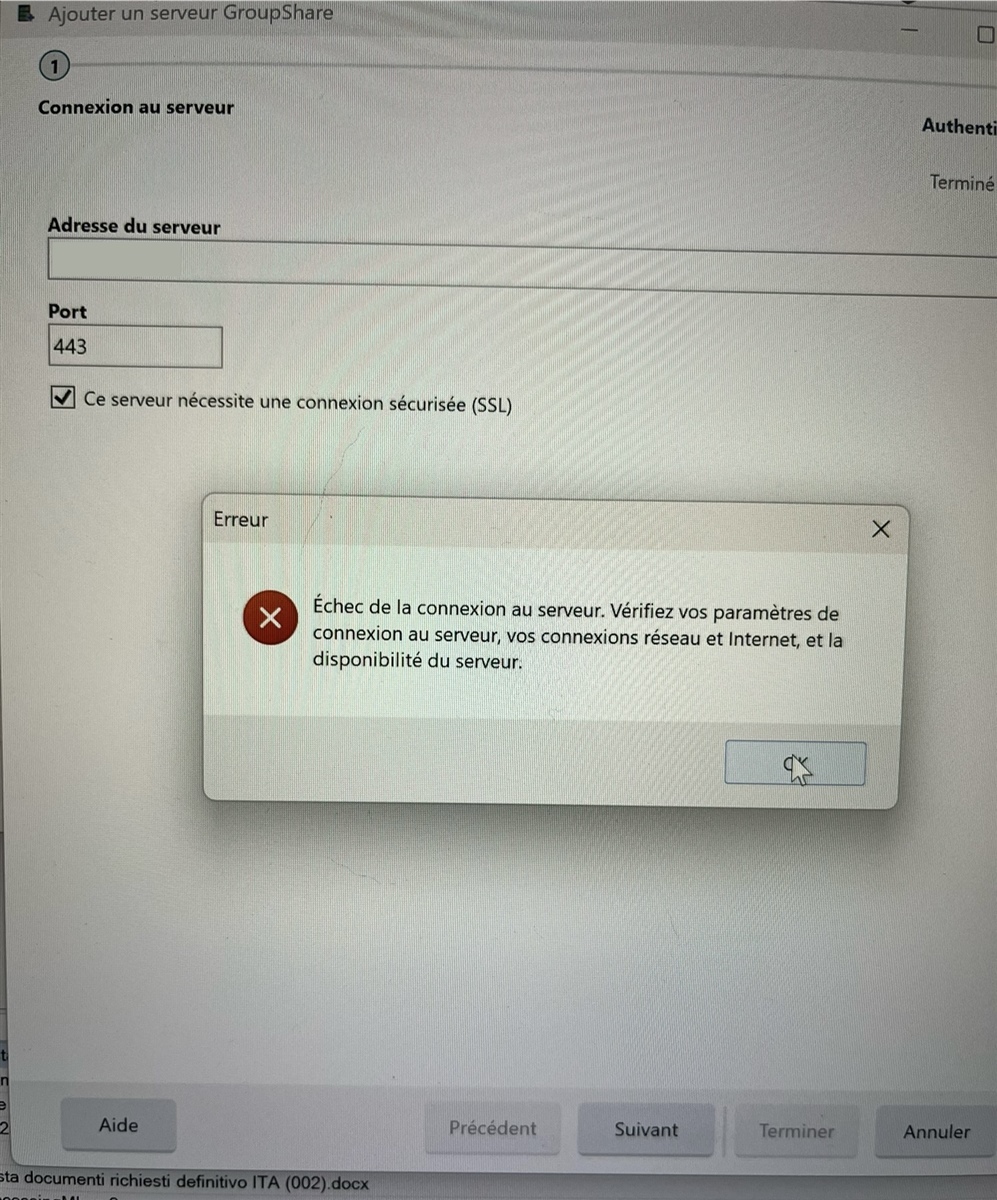 Screenshot of a server connection setup window for GroupShare. The port is set to 443, and the SSL checkbox is selected. An error message in French states 'Echec de la connexion au serveur. Verifiez vos parametres de connexion au serveur, vos connexions reseau et Internet, et la disponibilite du serveur.' A red error icon is displayed next to the message.