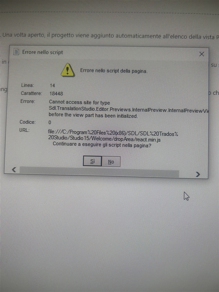 Error window in Trados Studio 2019 displaying 'Errore nello script della pagina' with details including line 14, character 18448, and a warning triangle icon.