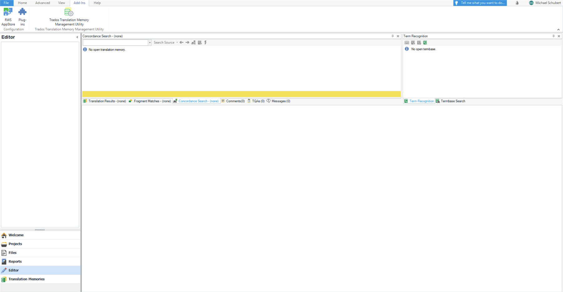 Screenshot of Trados Studio's editor with a warning message 'No open translation memory', indicating a missing translation database.
