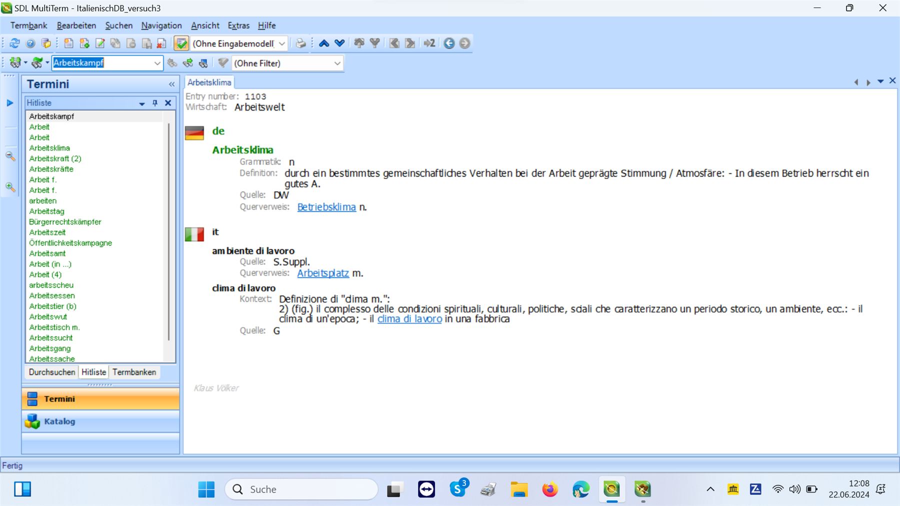 Screenshot of SDL MultiTerm with a missing source and target term field. The term 'Arbeitsklima' is selected with its definition in German, but no corresponding source or target fields are visible.