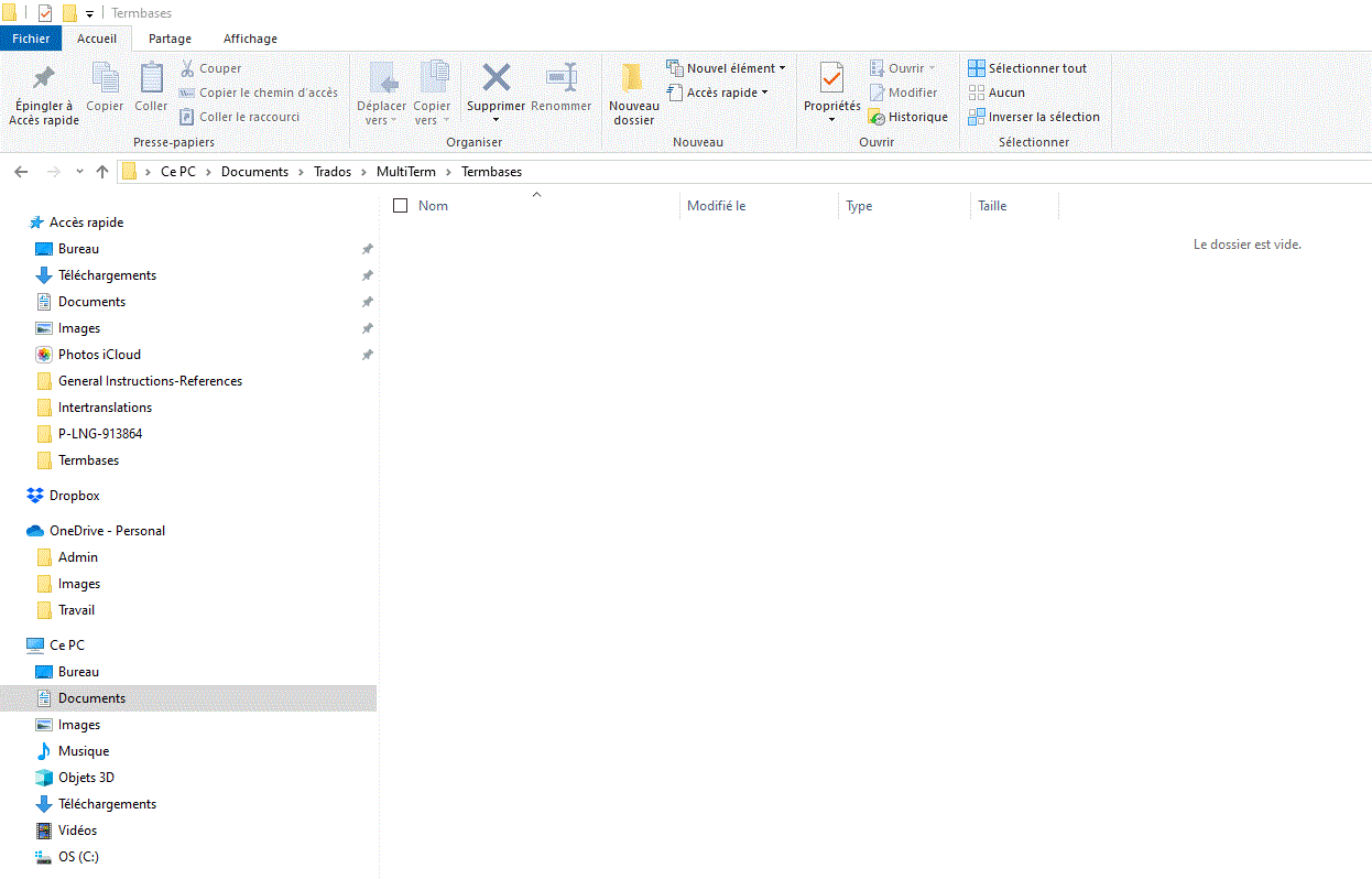 File Explorer window showing the MultiTerm Termbases folder path. The folder is empty with the message 'Le dossier est vide' displayed on the right panel.