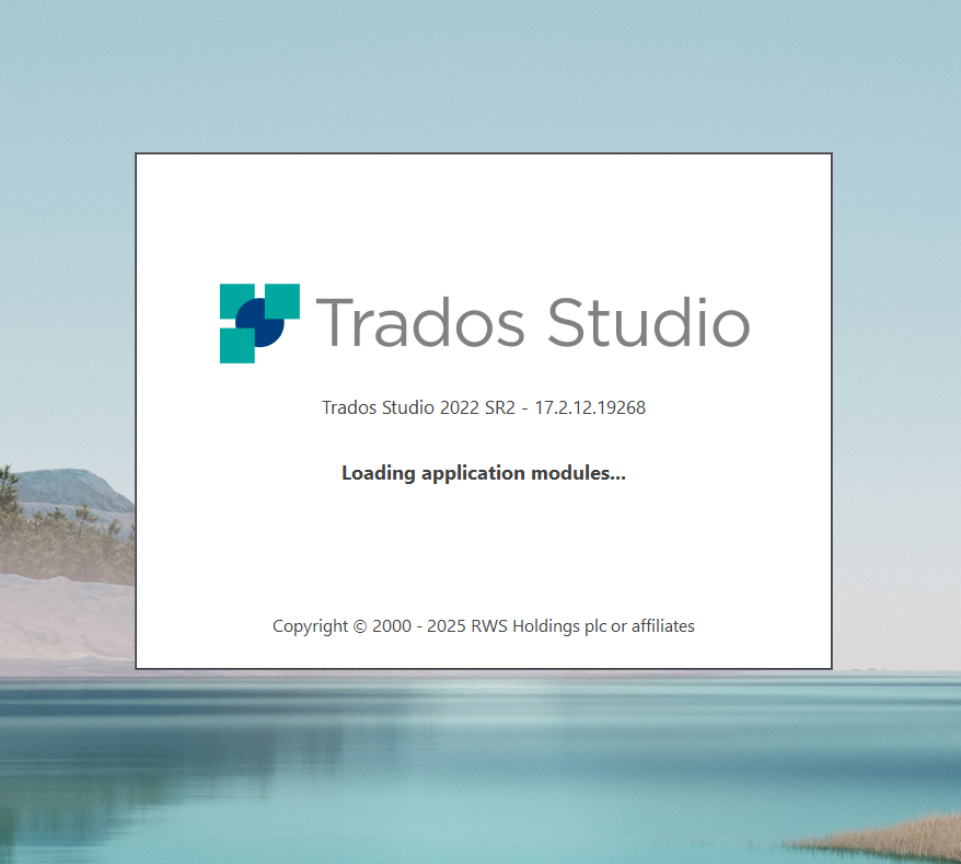 Trados Studio 2022 SR2 loading screen displaying the text 'Loading application modules...' with copyright information at the bottom.