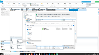 Trados Studio screenshot showing the 'Project Settings' menu with 'Language Pairs', 'All Language Pairs', and 'Termbases' expanded. The 'Use' button is highlighted, and three file options are displayed for term base assignment.