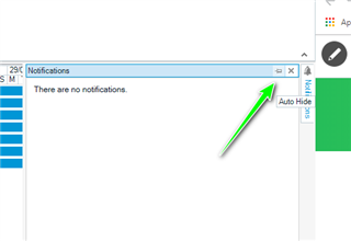Trados Studio screenshot showing the 'Notifications' panel with a message 'There are no notifications' and an arrow pointing to the 'Auto Hide' button in the Projects view.