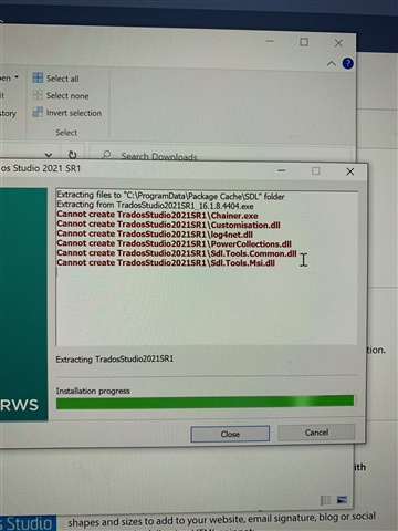 Screenshot of SDL Trados Studio 2021 installation error on Windows 10 via Parallels on iMac. Error messages show failure to create files such as 'TradosStudio2021SR1.exe' and 'Sdl.Tools.Msi.dll'. Installation progress bar is incomplete.