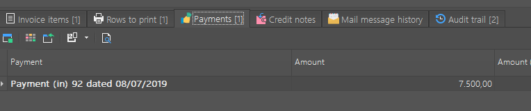 Screenshot of Trados Studio payment details showing an original payment entry for 7,500 rubles instead of the expected 7,700 rubles.